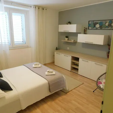 Doni Apartment Podgora (Split-Dalmatia)